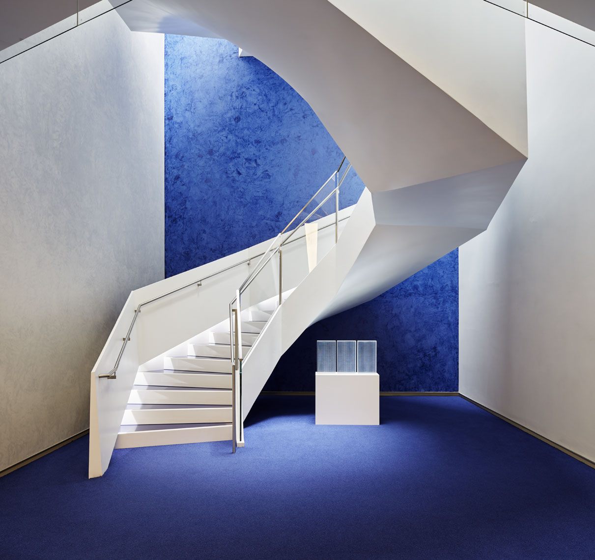 Architecture-Toronto-Aga-Khan-Museum-Staircase