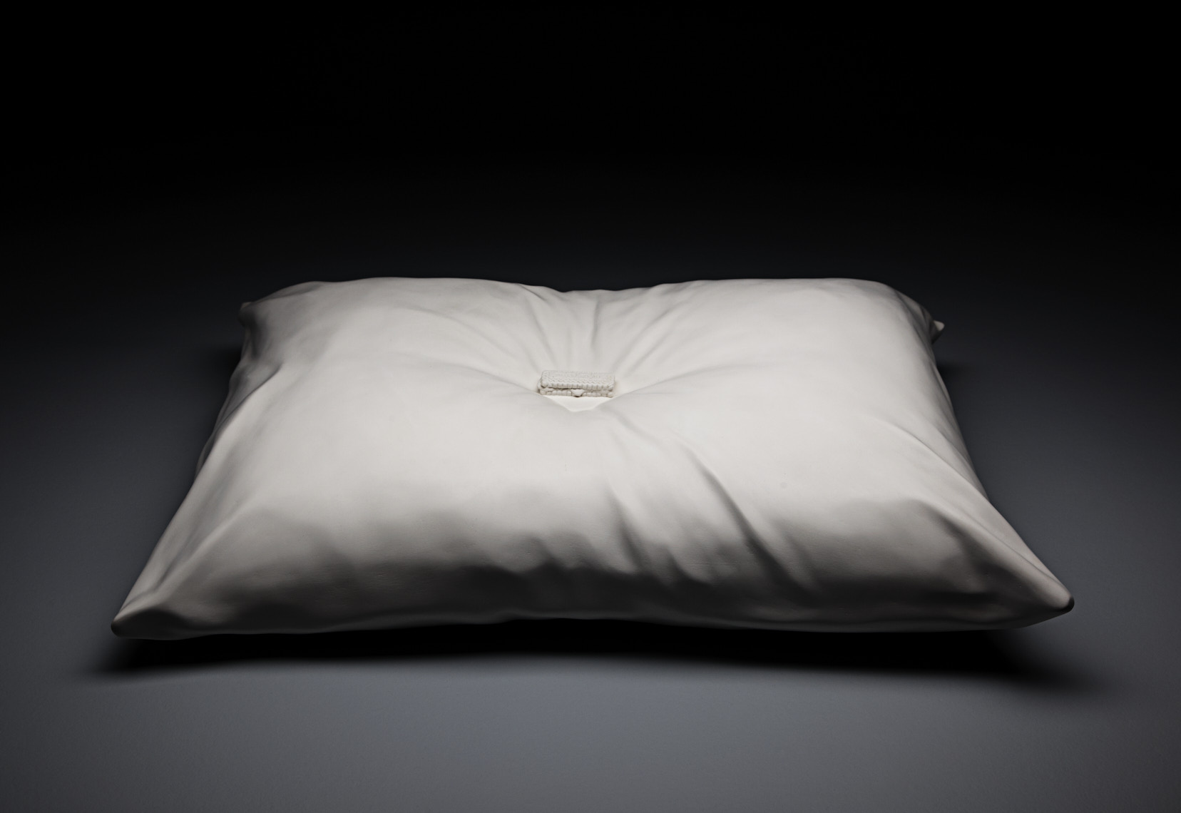 Gallery-Toronto-Artist-WendyCoburn-sculpture-pillow-JKimber-Photographer